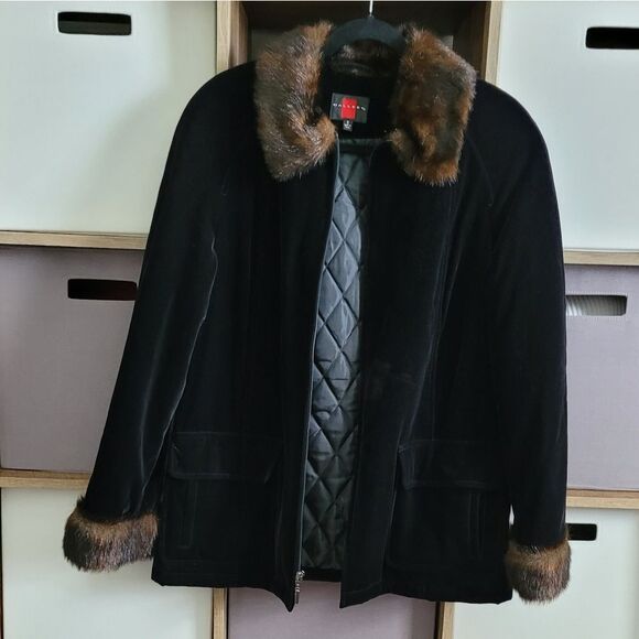 Final Sale 🔥Black GALLERY Jacket with Faux Fur Trim Size Small - Picture 4 of 16